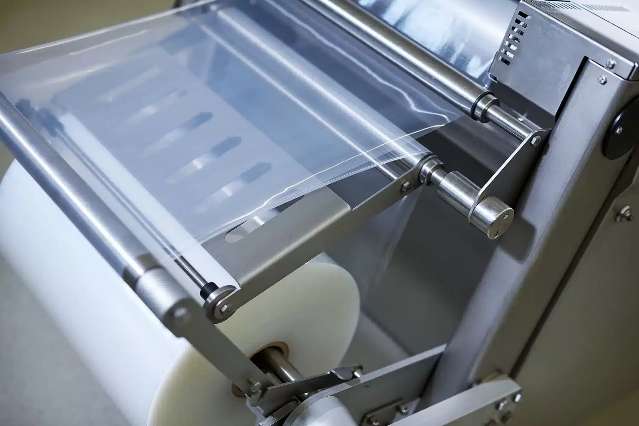 ระบบขึ้นรูปฟิล์ม rapidairsystem โซลูชันเพิ่มความเร็ว ที่ลดต้นทุนการผลิตได้จริง 3 หลักการทำงานของระบบ rapidairsystem เครื่อง thermoformers